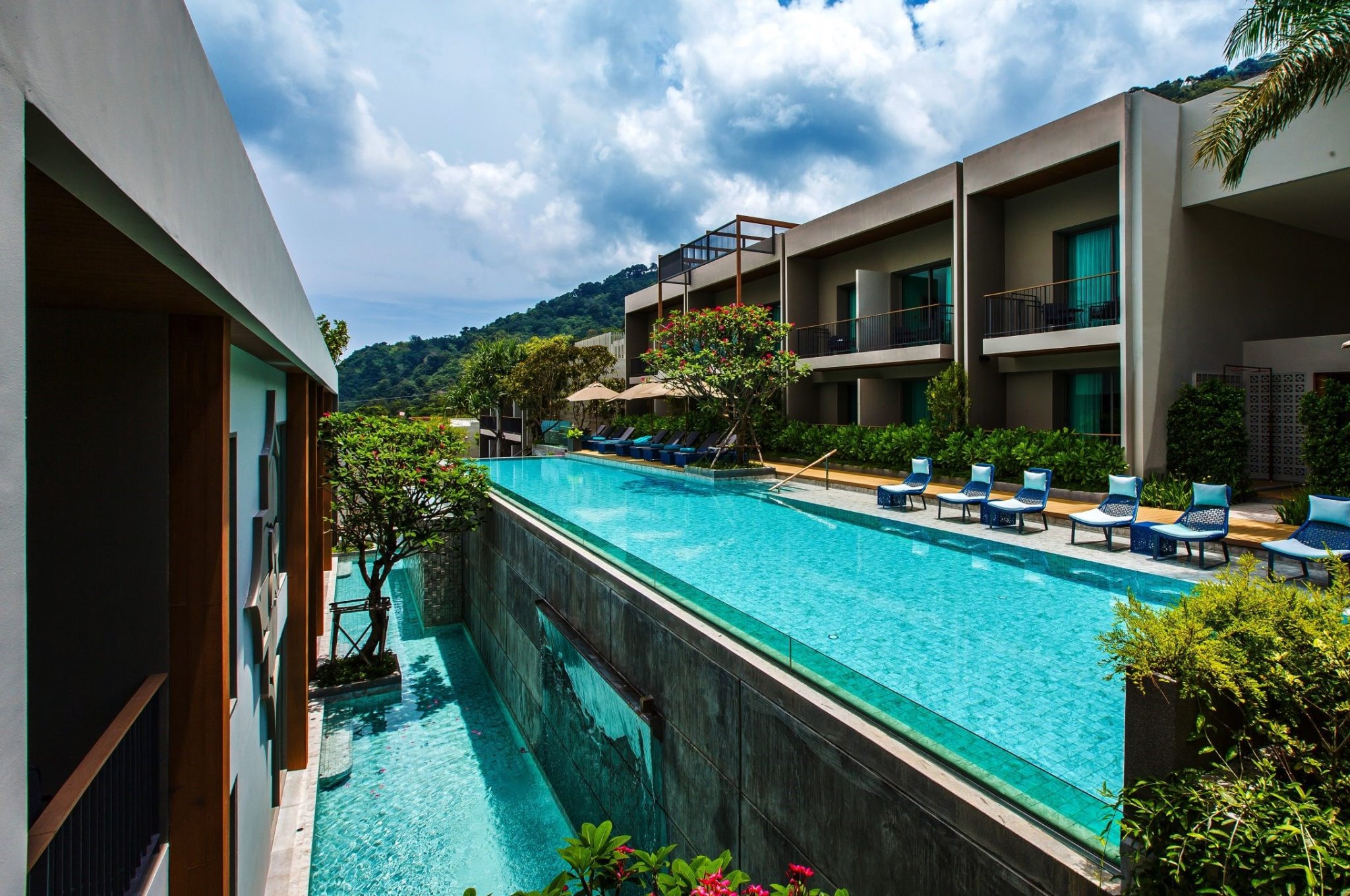 [아시아나]5성급 퓨전스위트호텔,푸껫/푸켓 패키지 5일[룸업그레이드/마사지1시간/6대특식]