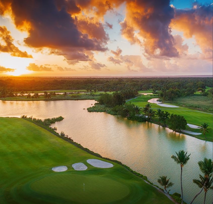 [라오스 골프 5일 / ALL 포함] 비엔티안 초특급호텔 + 매일다른 골프장 투어 (아마리호텔)