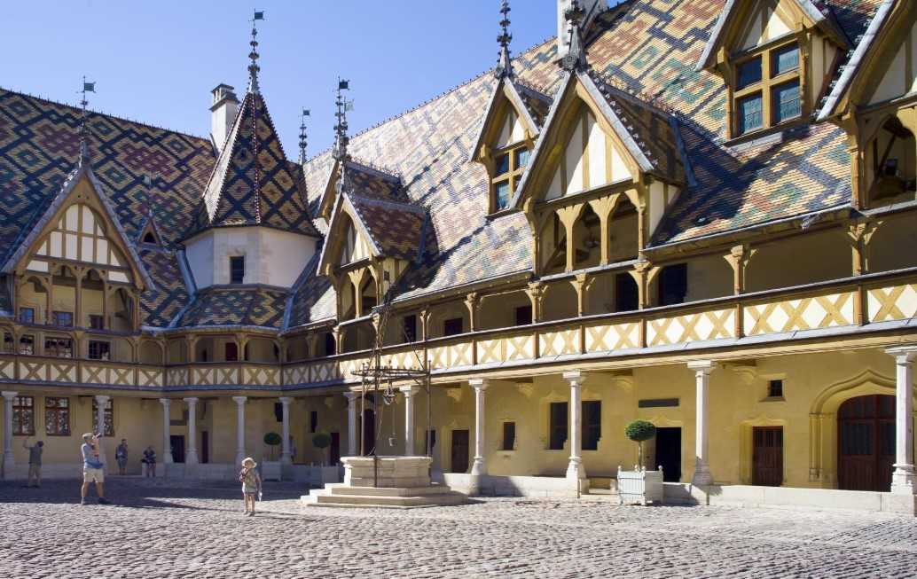 오스피스 드 본1.jpg